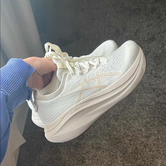 ASICS Women's Cream Athletic Shoes - Picture 1 of 5